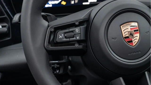 Porsche Macan Electric (74 Reg) 4 S (VAT Q) Image 5