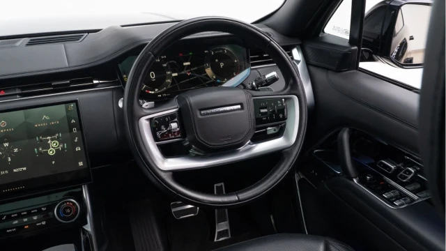 Land Rover Range Rover (22 Reg) 3.0 D350 Autobiography (Shadow Pack) Image 7