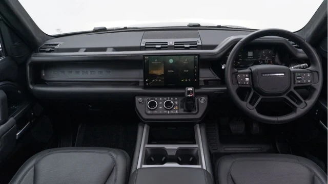 Land Rover Defender (74 Reg) 130 3.0 D350 X-Dynamic HSE (7 Seat) Image 2