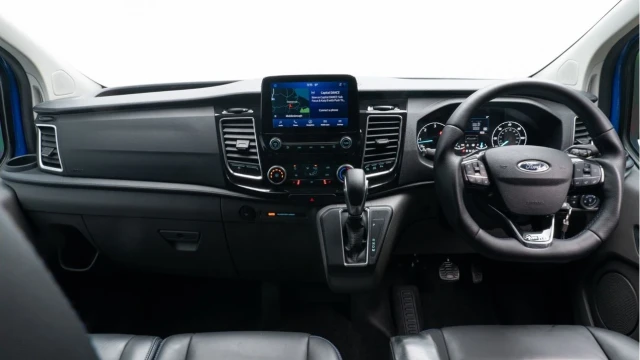 Ford Transit Custom (22 Reg) 320 2.0D Limited MS-RT (6 Seat) (+VAT) Image 2