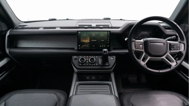 Land Rover Defender (22 Reg) 90 3.0 D250 X-Dynamic HSE (Bespoke Explorer) Image 2