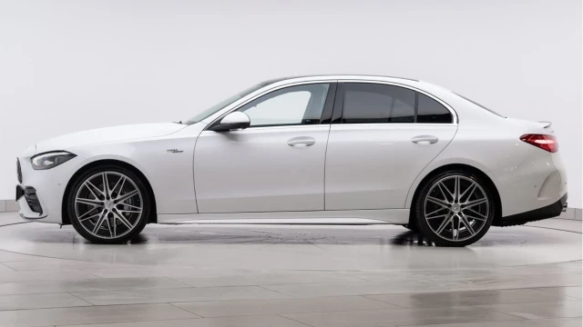 Mercedes-Benz AMG C43 (74 Reg) 2.0 Premium Plus 4Matic Image 4