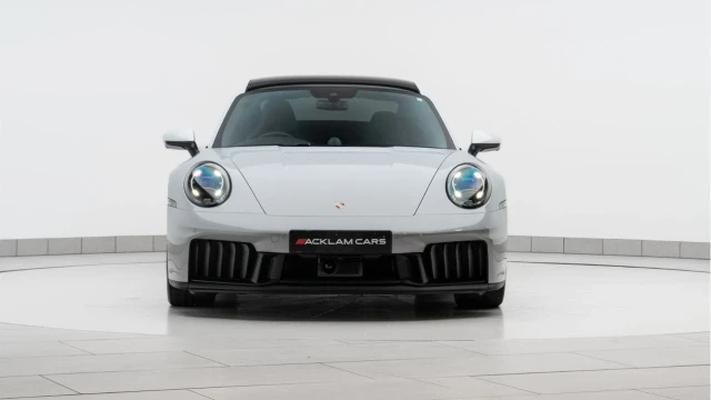 Porsche 911 (25 Reg) 3.6 Carrera 4 GTS PDK Coupe (992.2) Image 7