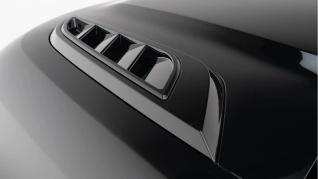 Land Rover Defender (74 Reg) 110 3.0 D350 X-Dynamic HSE Hard Top (5 Seat) (Bespoke) (+VAT) Image 8