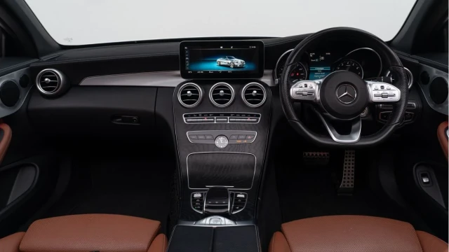Mercedes-Benz C Class (19 Reg) C300 2.0 AMG Line Premium Convertible Image 3