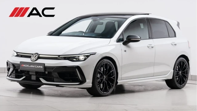 Volkswagen Golf R (74 Reg) 2.0TSI Black Edition 4Motion Image 1