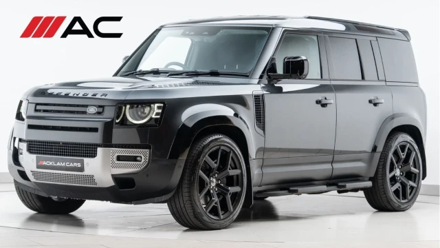 Land Rover Defender (23 Reg) 110 3.0 D250 HSE Hard Top Commercial (3 Seat) (+VAT) Image 1