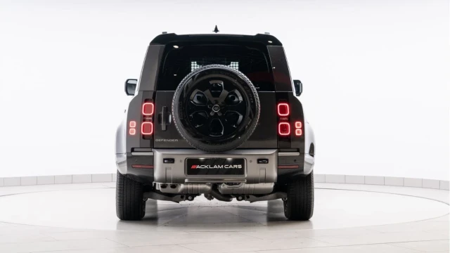 Land Rover Defender (74 Reg) 110 3.0 D250 X-Dynamic HSE Hard Top Commercial (3 Seat) (+VAT) Image 5