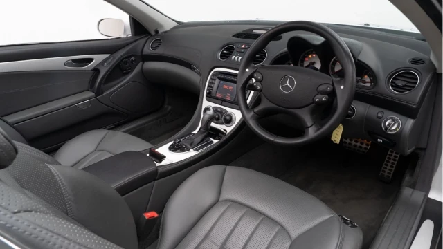 Mercedes-Benz SL (04 Reg) SL55 AMG 5.4 V8 Kompressor Convertible Image 3
