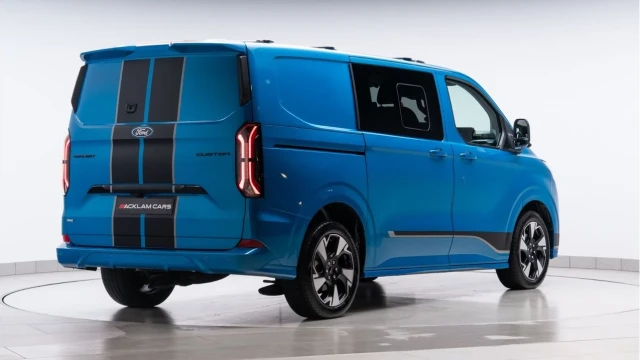 Ford Transit Custom (74 Reg) Custom 320 Sport 2.5 Hybrid (5 Seat) (+VAT) Image 6