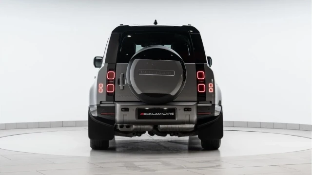 Land Rover Defender (24 Reg) 110 3.0 D250 X-Dynamic HSE (7 Seat) Image 6