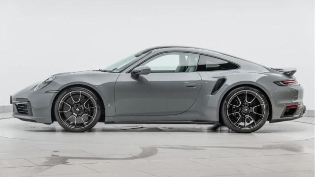 Porsche 911 (23 Reg) 3.7 Turbo S Coupe Image 4