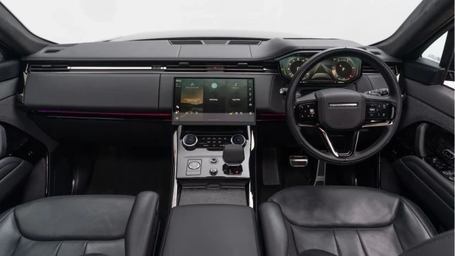 Land Rover Range Rover Sport (72 Reg) 3.0 D350 First Edition Image 2