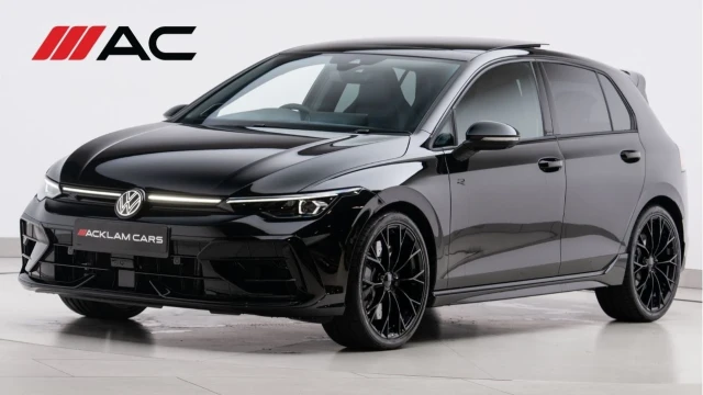 Volkswagen Golf R (74 Reg) 2.0TSI Black Edition 4Motion DSG (VAT Q) Image 1