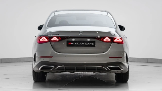 Mercedes-Benz E Class (75 Reg) E220D 2.0 AMG Line (VAT Q) Image 7