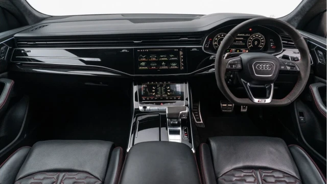 Audi Rs Q8 (70 Reg) 4.0TFSI V8 Vorsprung Quattro Image 2