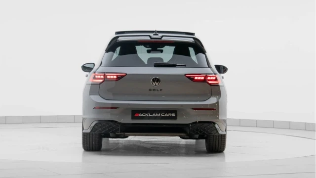 Volkswagen Golf (75 Reg) 1.5ETSI Black Edition DSG (Mk8.5) Image 6