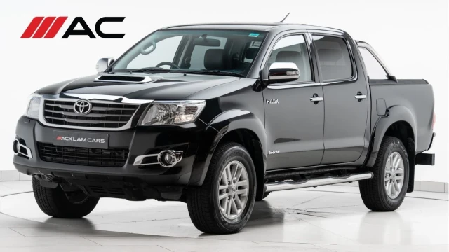 Toyota Hi-Lux (15 Reg) 3.0 D-4D Invincible X Image 1