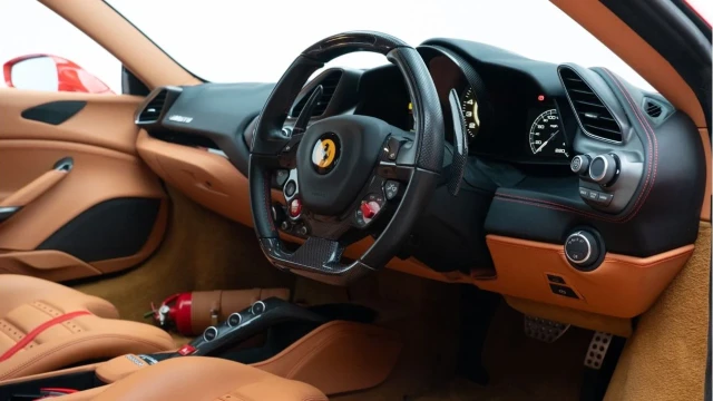 Ferrari 488 (16 Reg) 3.9 V8 GTB Image 3