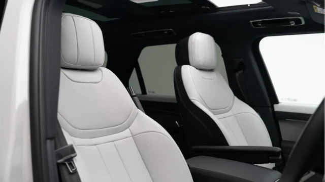 Land Rover Range Rover Sport (75 Reg) 3.0 D300 Dynamic SE (VAT Q) Image 3