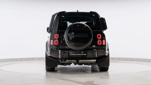 Land Rover Defender (21 Reg) 110 D250 X-Dynamic S (7 Seat) Image 5