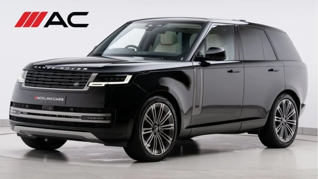 Land Rover Range Rover (74 Reg) 3.0 D350 HSE Image 1