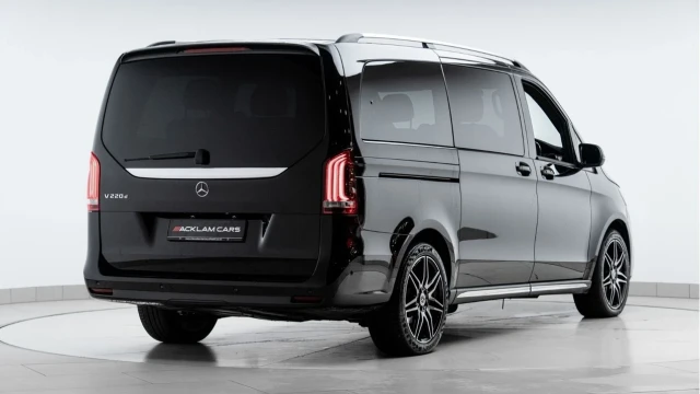 Mercedes-Benz V Class (72 Reg) V220 L 2.0D AMG Line (8 Seat) Image 7