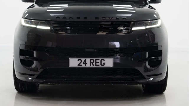 Land Rover Range Rover Sport (24 Reg) 3.0 D350 Autobiography (Black Pack) Image 7