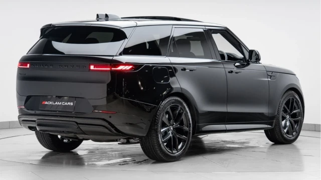 Land Rover Range Rover Sport (75 Reg) 3.0 D300 Dynamic SE (Black Pack) Image 6