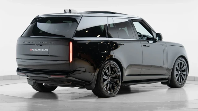 Land Rover Range Rover (24 Reg) 3.0 P550e Autobiography Hybrid (Shadow) Image 6