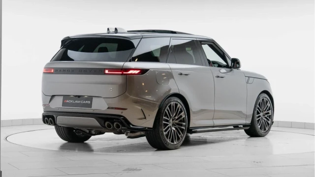 Land Rover Range Rover Sport (74 Reg) 4.4 V8 P635 SV Edition One Image 6