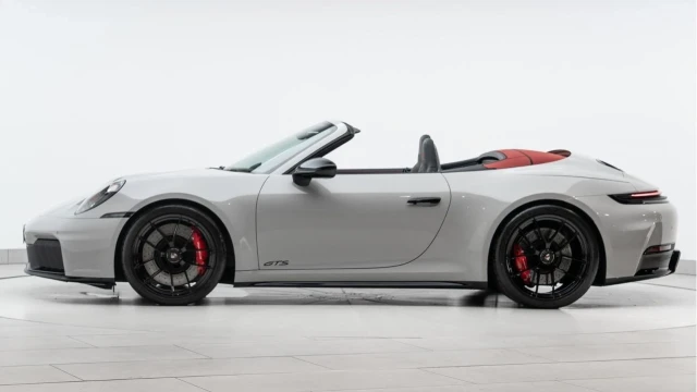 Porsche 911 (25 Reg) Carrera 4 3.6 GTS Convertible (992.2) Image 7