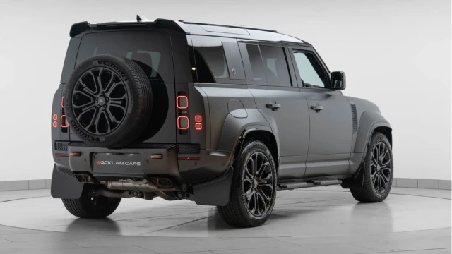 Land Rover Defender (25 Reg) 4.4 V8 P635 Octa Edition One Image 6
