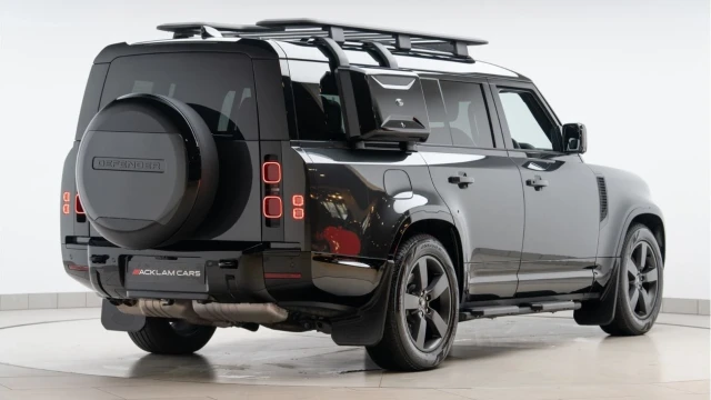Land Rover Defender (74 Reg) 130 3.0 D350 X-Dynamic HSE (8 Seat) Image 7