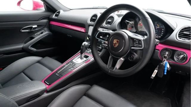 Porsche Cayman 718 (73 Reg) 2.0 Style Edition PDK Image 2