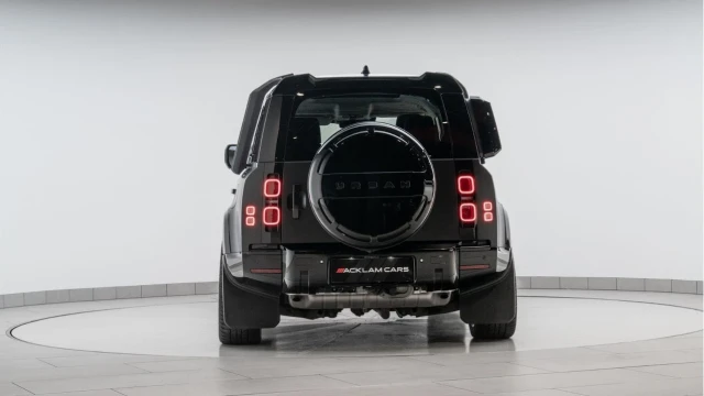 Land Rover Defender (71 Reg) 110 2.0 P400e XS Edition Hybrid (Bespoke) Image 5