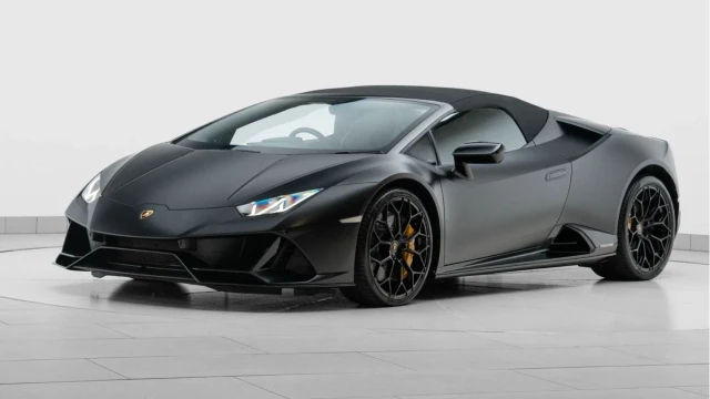 Lamborghini Huracan (70 Reg) 5.2 V10 640-4 Evo Spyder Image 2