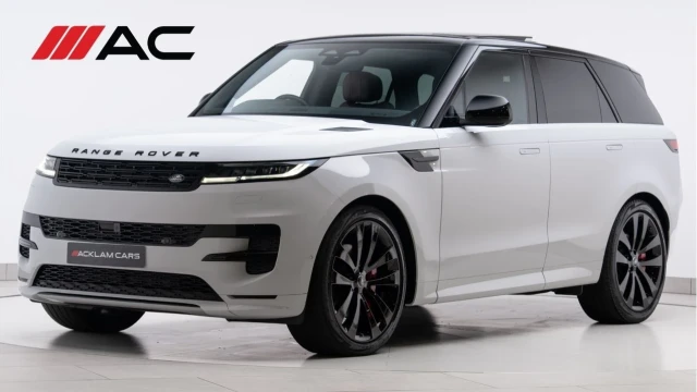Land Rover Range Rover Sport (23 Reg) 3.0 D300 Dynamic SE (Black Pack) Image 1
