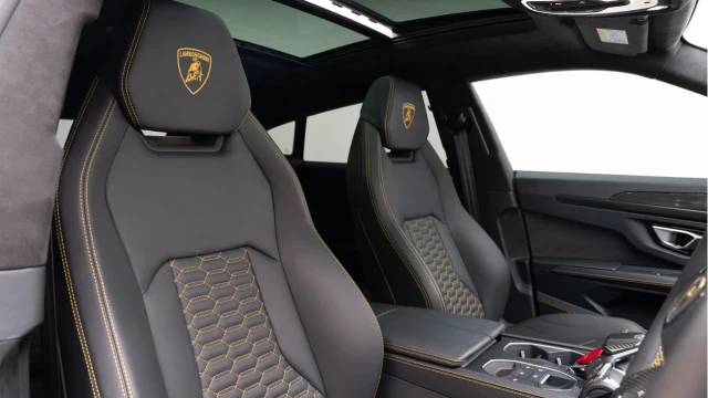 Lamborghini Urus (24 Reg) 4.0 V8 S (VAT Q) Image 3