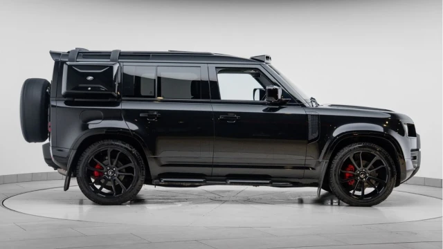 Land Rover Defender (22 Reg) 110 3.0 D250 XS Edition (Black Pack) Image 8