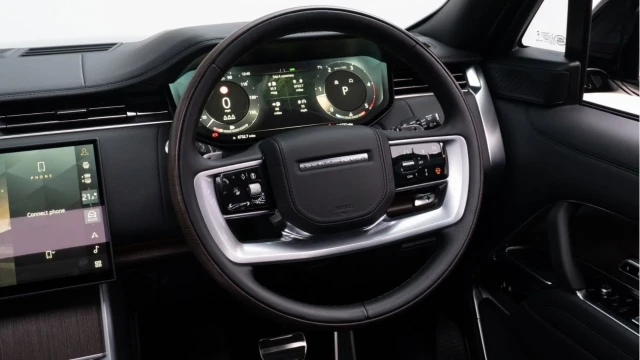 Land Rover Range Rover (24 Reg) 3.0 D300 Autobiography (Shadow Pack) Image 4