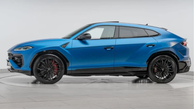Lamborghini Urus (25 Reg) 4.0 V8 SE Hybrid Image 4