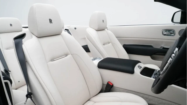 Rolls-Royce Dawn (66 Reg) 6.6 V12 Image 3