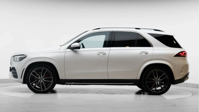 Mercedes-Benz GLE Class (23 Reg) GLE400 2.9D AMG Line Premium Plus 4Matic Image 4