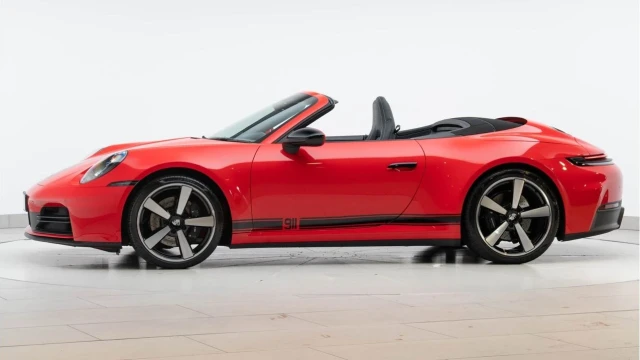 Porsche 911 (25 Reg) 3.0 Carrera Convertible (992.2) Image 5