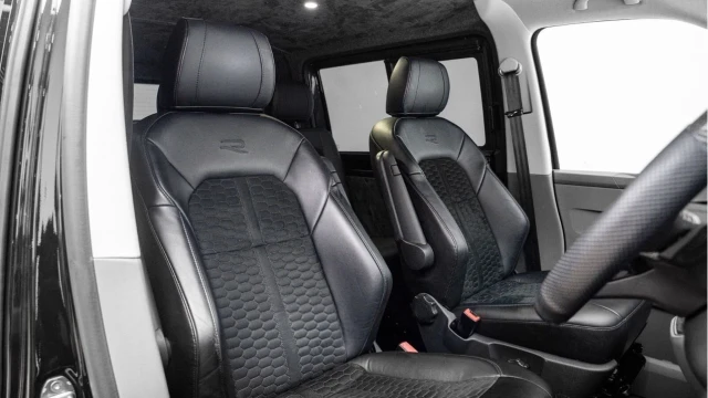 Volkswagen Transporter (21 Reg) T32 2.0BiTDI Highline DSG 4Motion (Leighton) (+VAT) Image 2