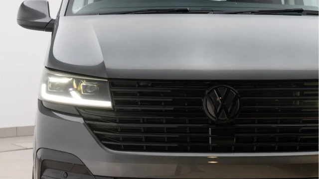 Volkswagen Transporter (71 Reg) 2.0TDI T28 Highline DSG (Bespoke Camper) (+VAT) Image 8