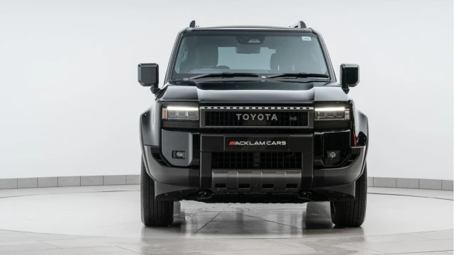 Toyota Land Cruiser (25 Reg) 2.8D Invincible (7 Seat) Image 7