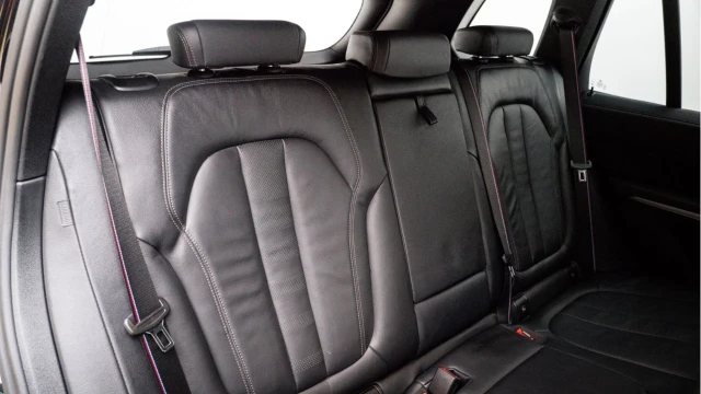 BMW X5 (72 Reg) 3.0 40D M Sport xDrive Image 8