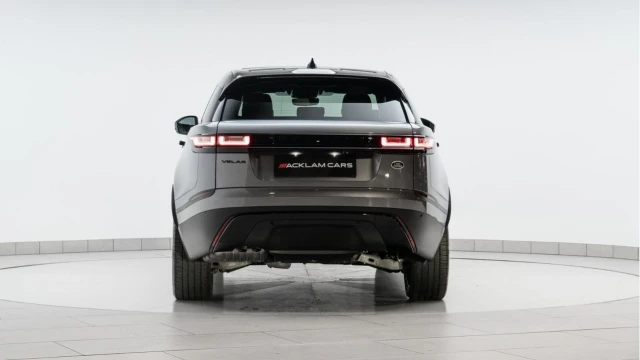 Land Rover Range Rover Velar (70 Reg) 2.0 D180 S (Black Pack) Image 6